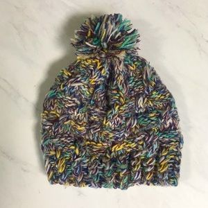 Chunky Knit Beanie w Pom - Multicolored Gray - OSFM Women’s NWT